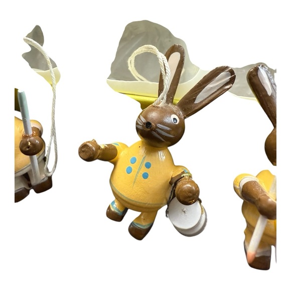 Vintage Erzgebirge-Style (3) Wooden Easter Bunny Ornaments – German Art - Picture 4 of 8